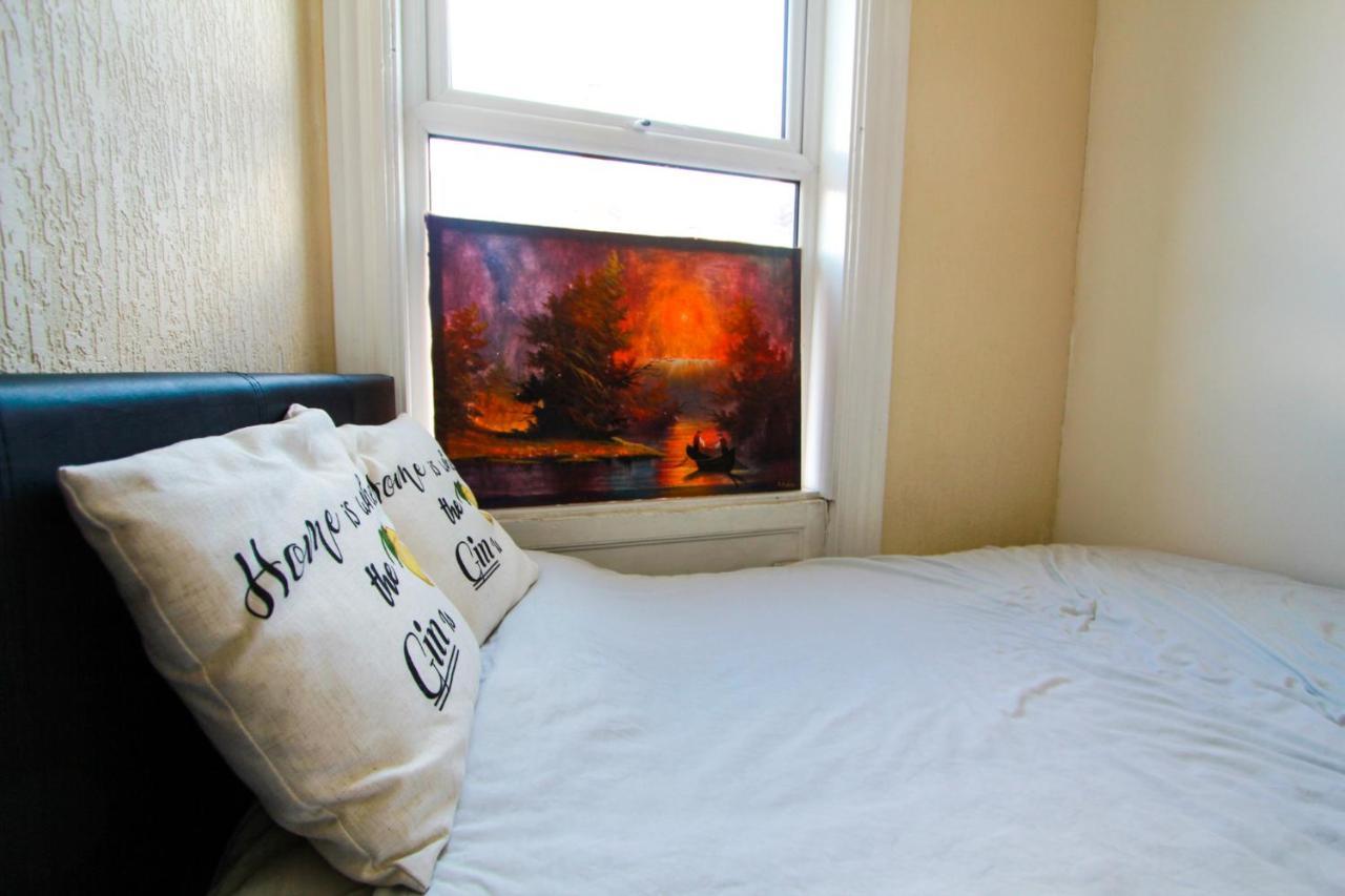 Central Bolton Accommodation Extérieur photo
