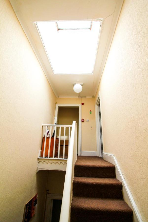 Central Bolton Accommodation Extérieur photo