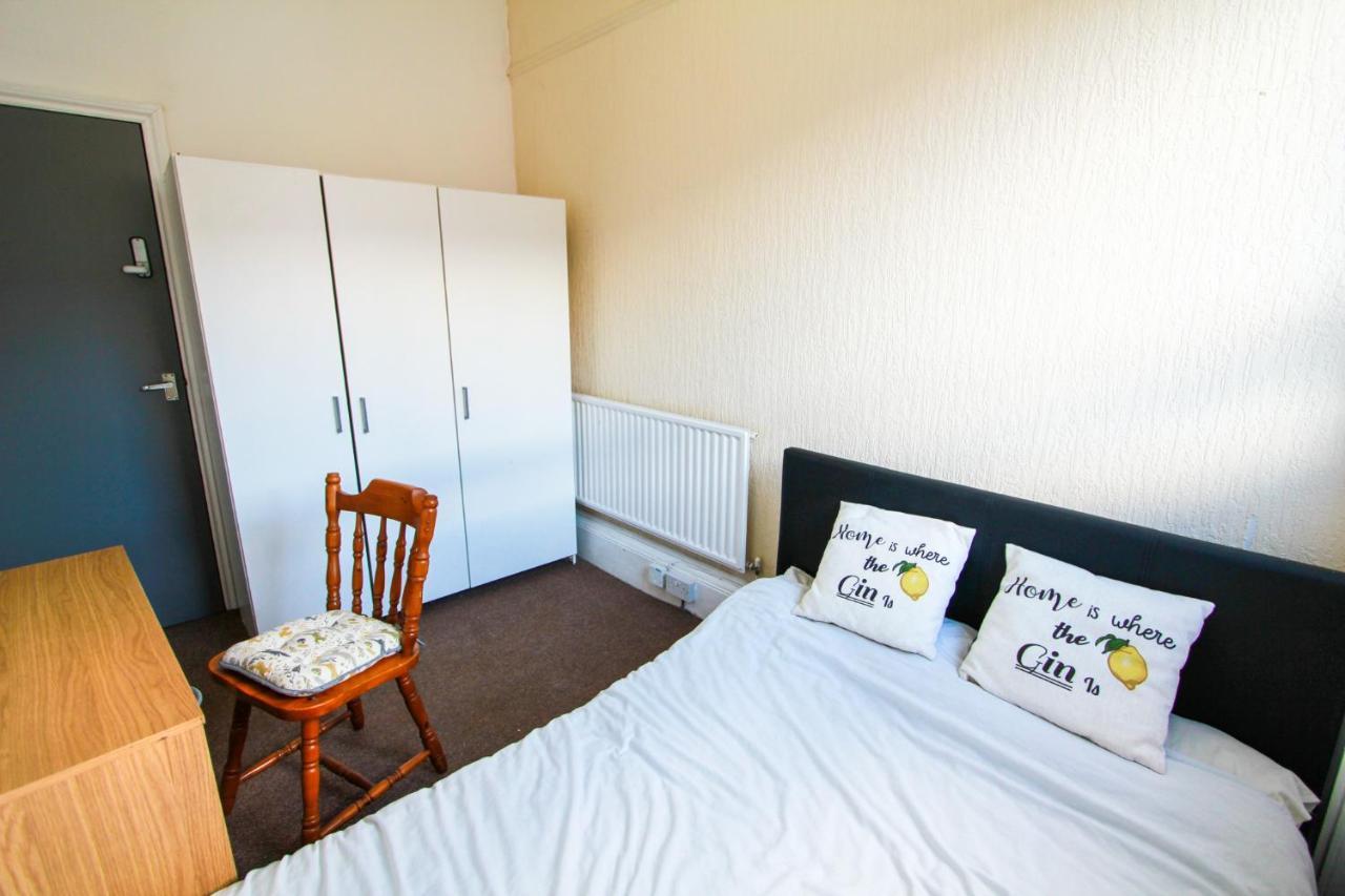 Central Bolton Accommodation Extérieur photo