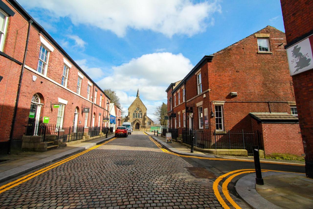 Central Bolton Accommodation Extérieur photo